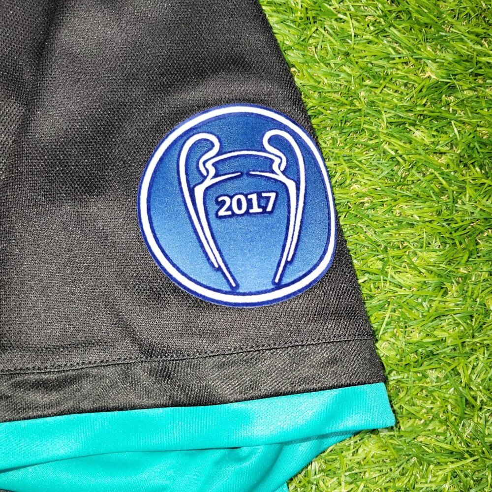 Cristiano Ronaldo Real Madrid 2017 2018 UEFA Away Soccer Jersey Shirt M - Picture 5 of 9
